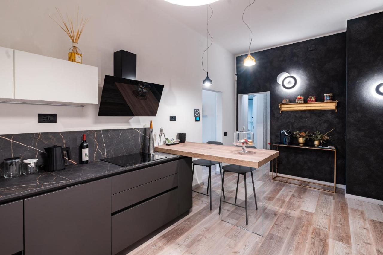 Sacrati 39 Lägenhet Ferrara Exteriör bild