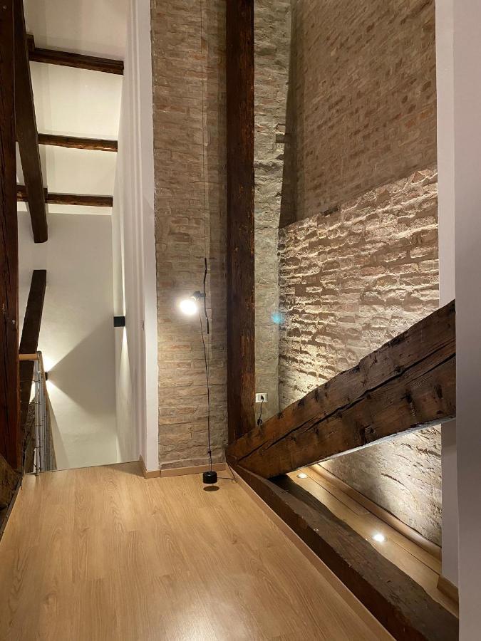 Sacrati 39 Lägenhet Ferrara Exteriör bild